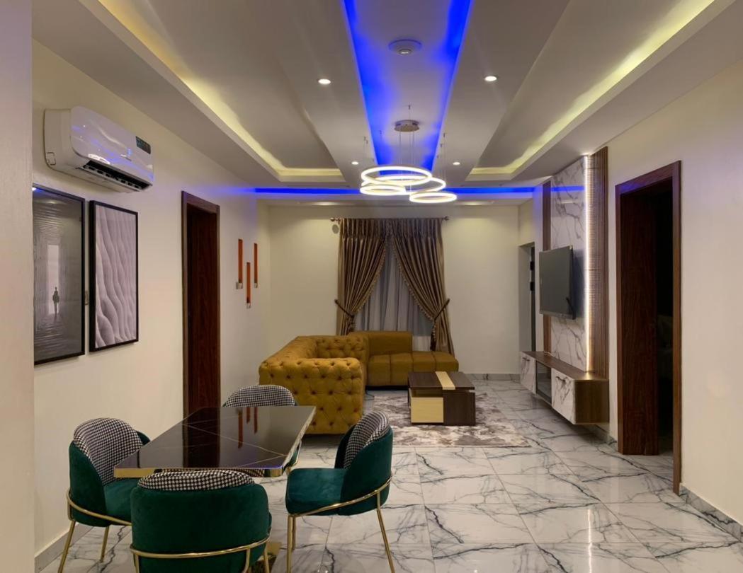 God'S Touch Apartments Remi Fani Kayode Gra. Ікеджа Екстер'єр фото
